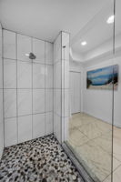 Master Bathroom1b
