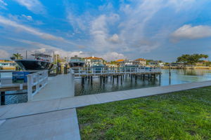 Docks1