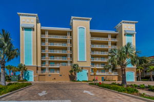 Front Exterior13