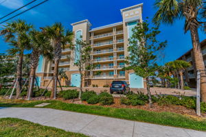 Front Exterior18