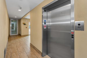 Lobby4