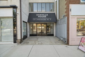 125 Lakeshore Rd E, Oakville ON