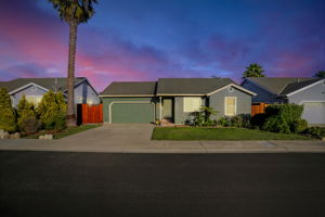  Photo 0