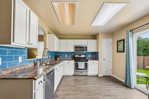 Mason Reed Cv-S0505-017.jpg