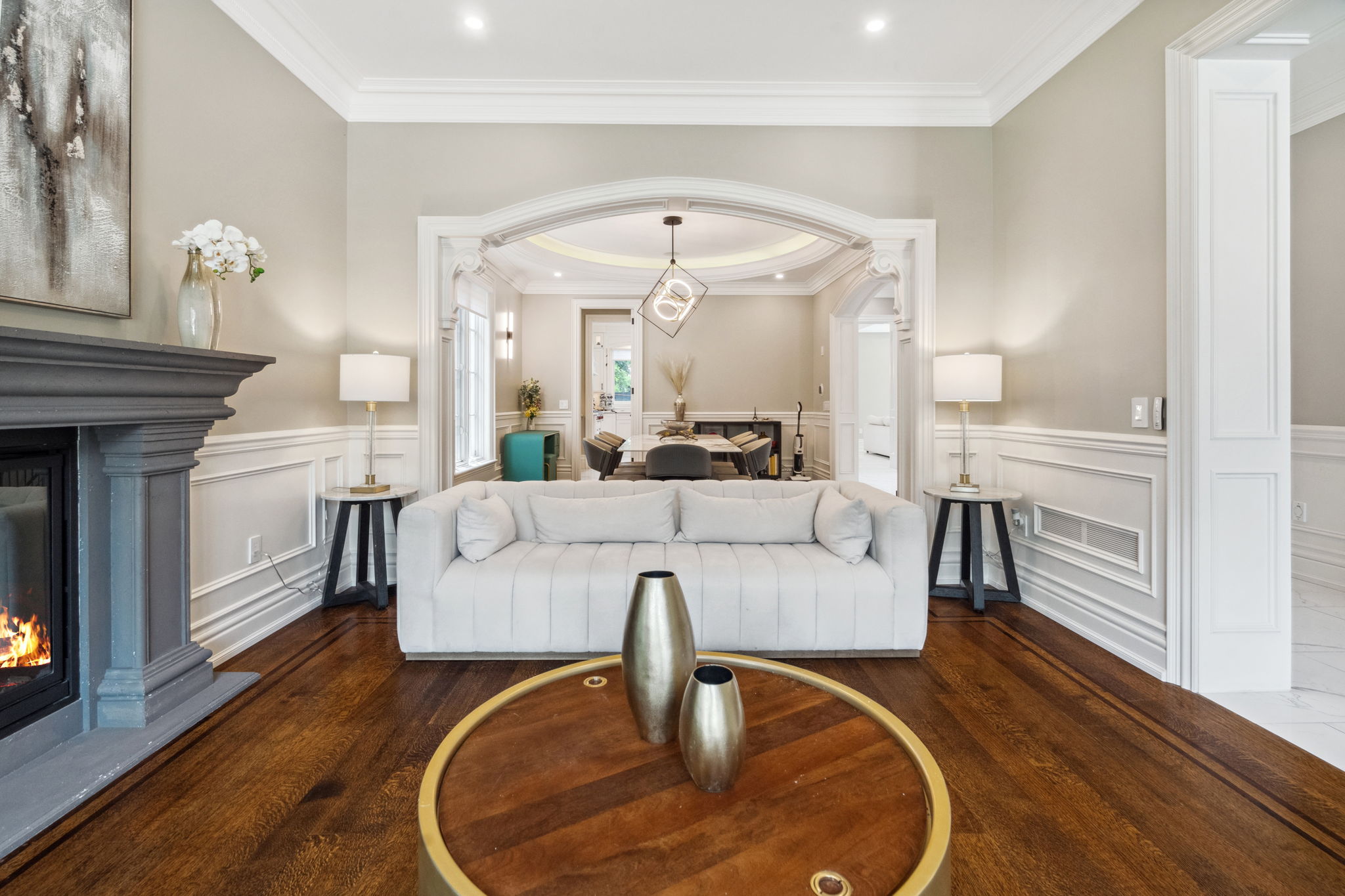 125 Munro Blvd Toronto, ON M2P 1C7