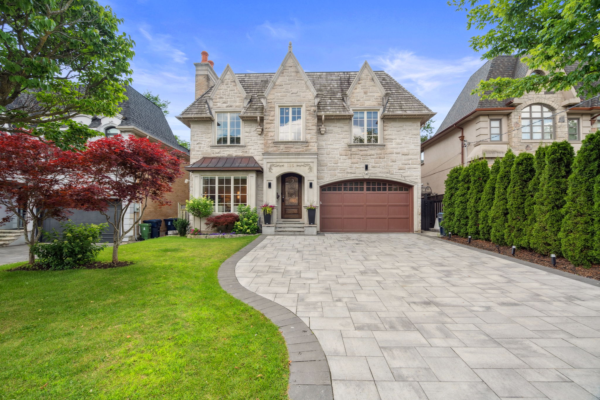 125 Munro Blvd Toronto, ON M2P 1C7