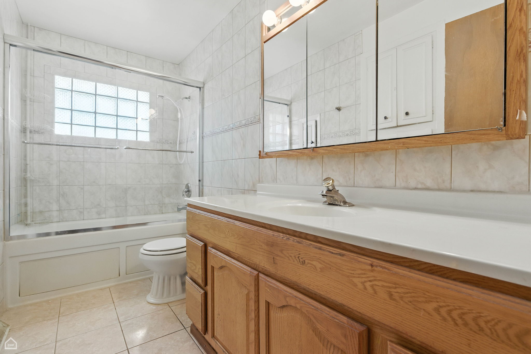 125 N Stratton Ln_022