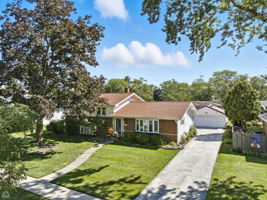 125 N Stratton Ln_001