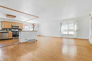 125 N Stratton Ln_016