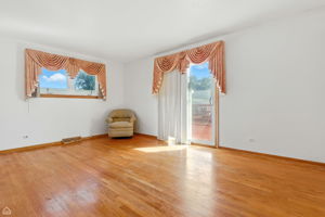 125 N Stratton Ln_023