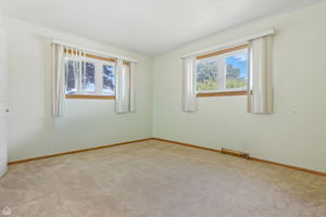 125 N Stratton Ln_026