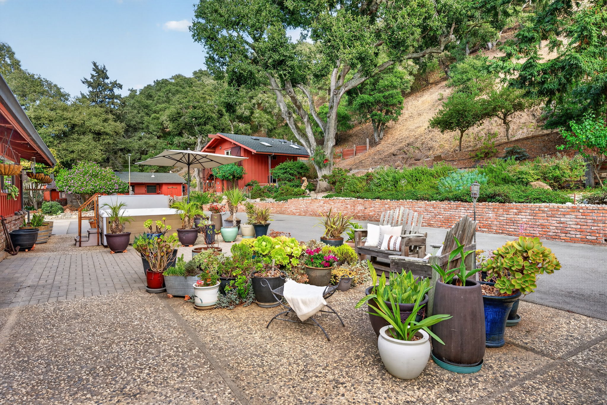  Photo 105