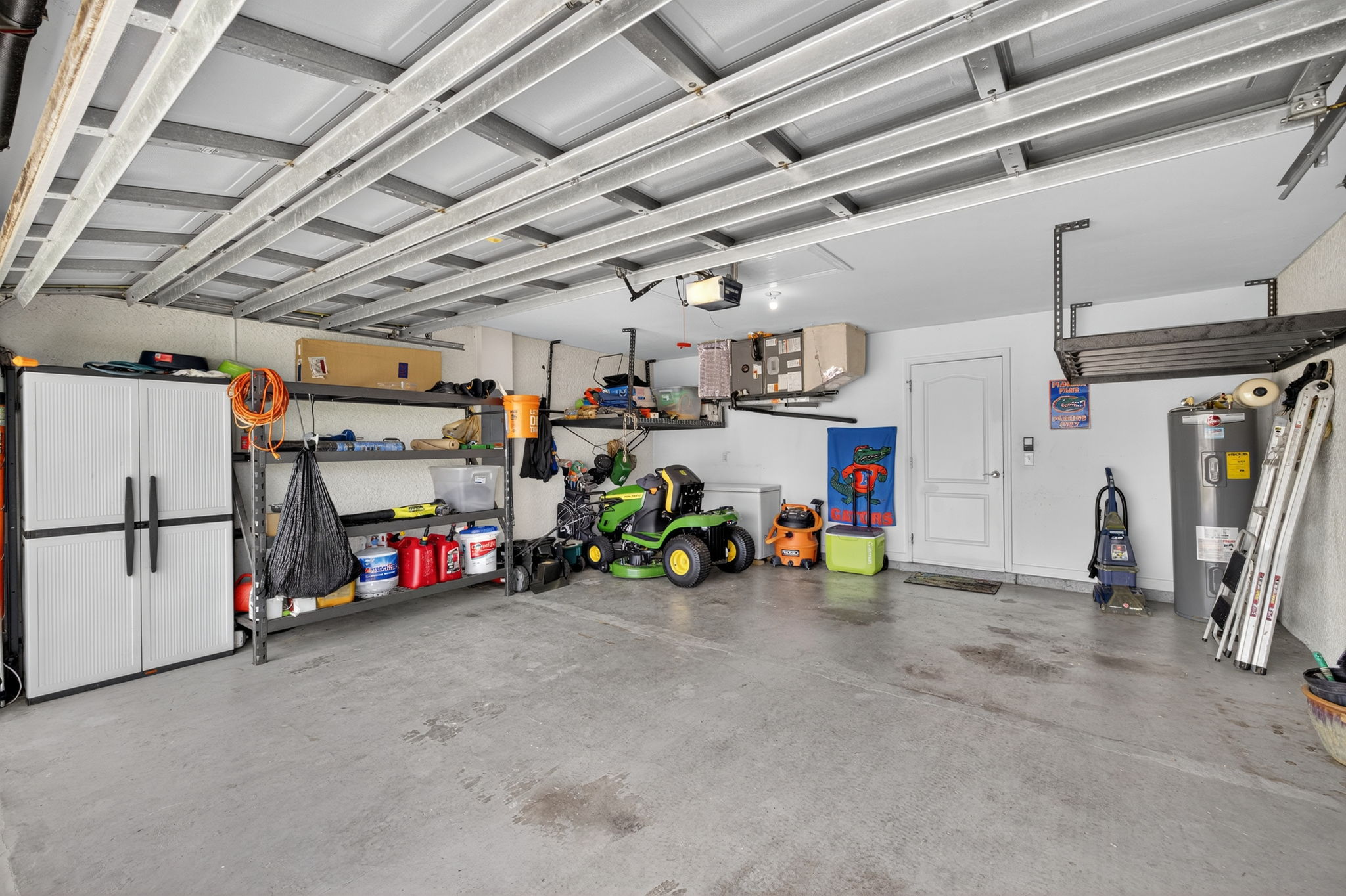 Garage 2