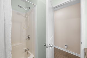  Photo 45