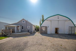  Photo 32