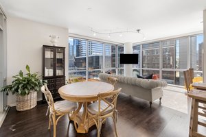125 S Green St, Chicago, IL 60607, USA Photo 31