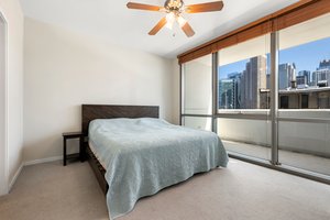 125 S Green St, Chicago, IL 60607, USA Photo 16