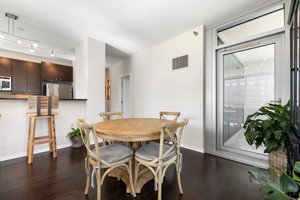 125 S Green St, Chicago, IL 60607, USA Photo 26