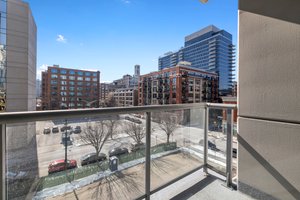 125 S Green St, Chicago, IL 60607, USA Photo 36