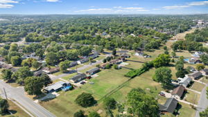  Photo 40
