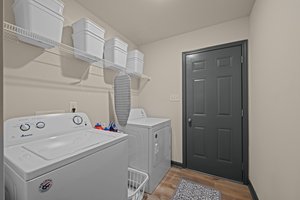  Photo 28