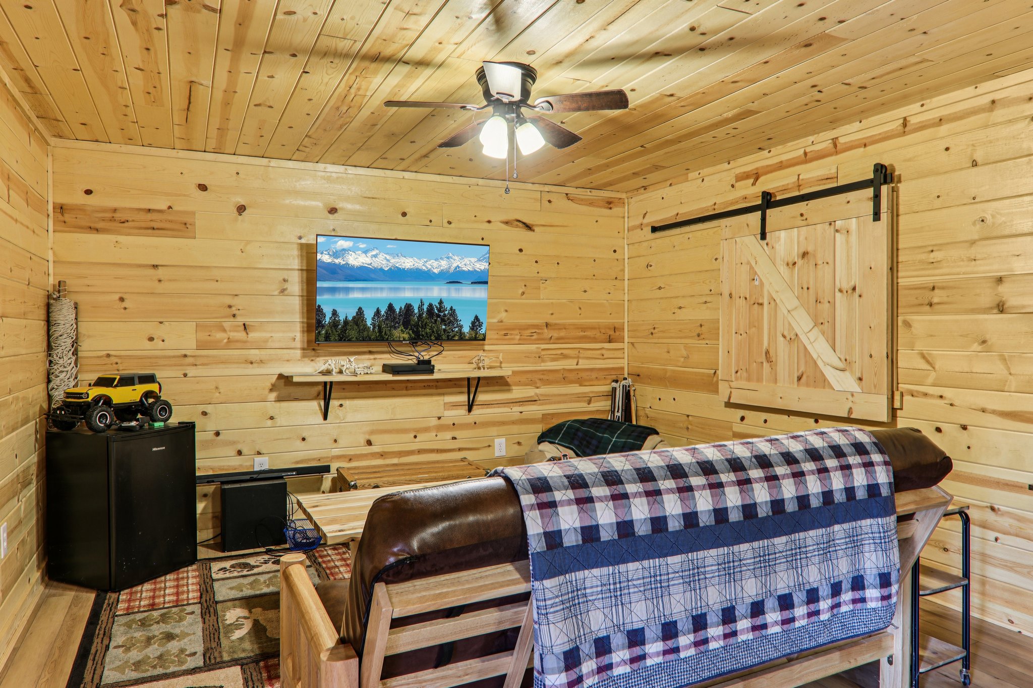 Upward Way-S0402-032.jpg