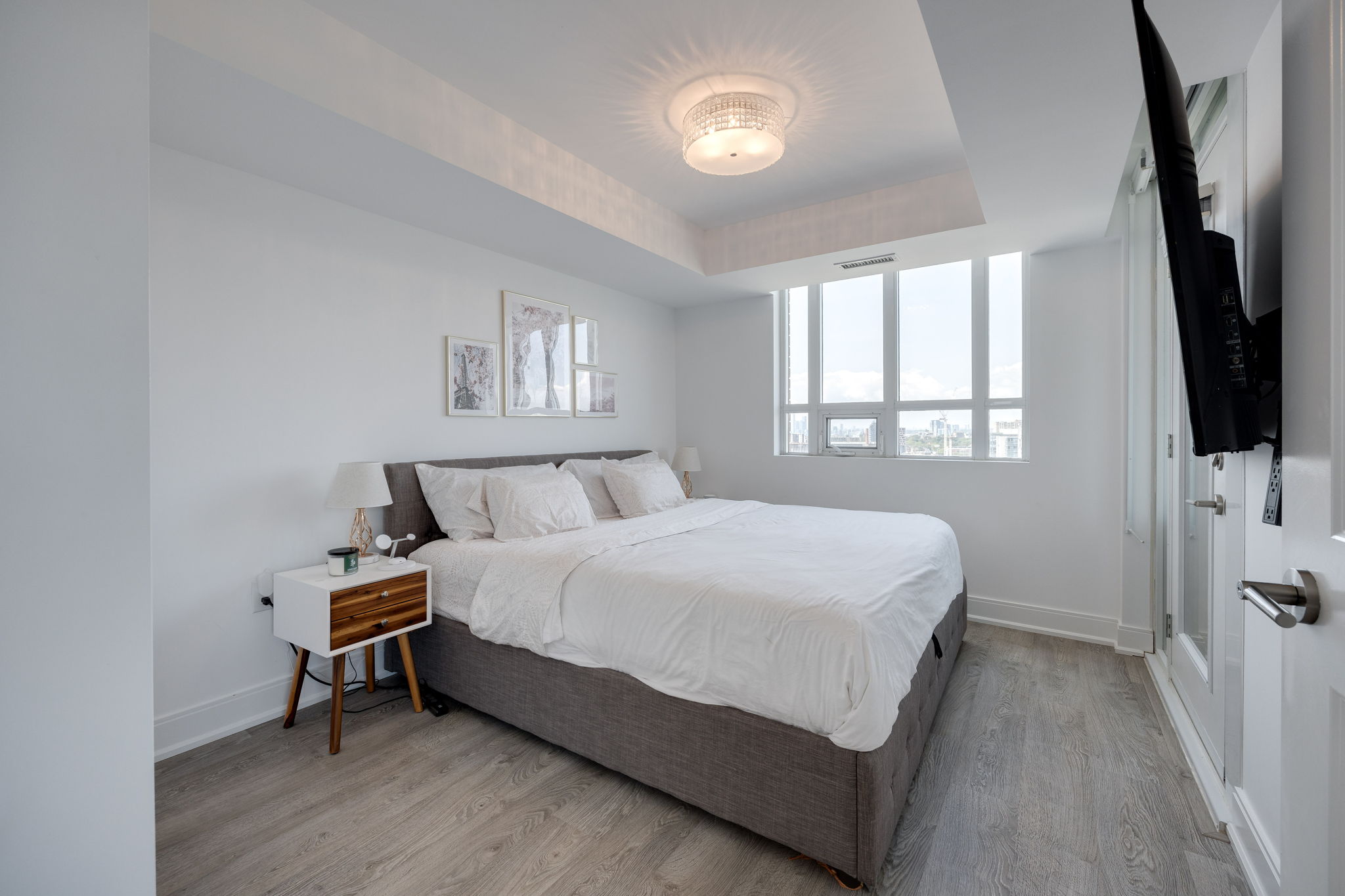 Toronto property showcase — delivered property photograph 14