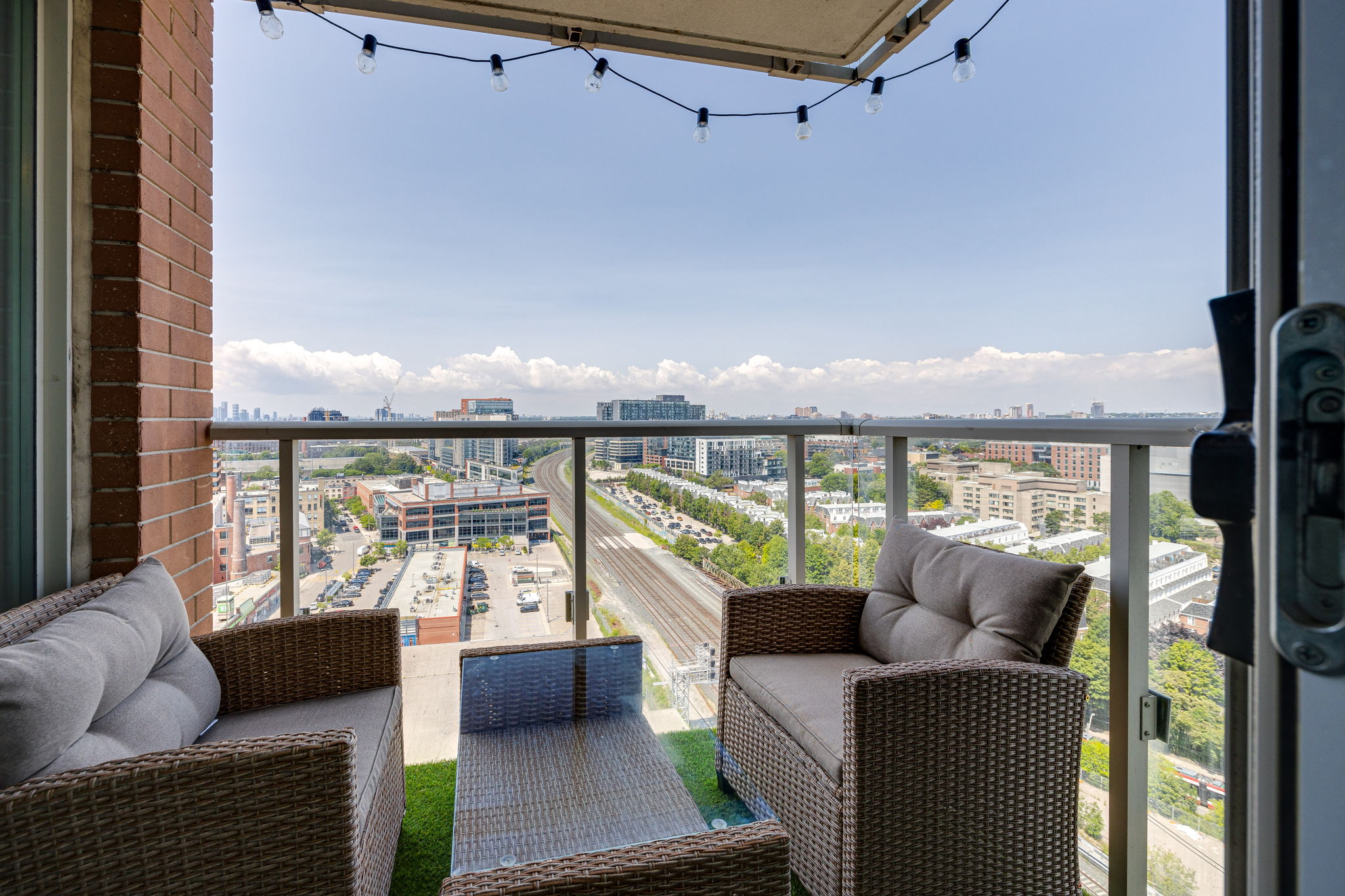 Toronto property showcase — delivered property photograph 26