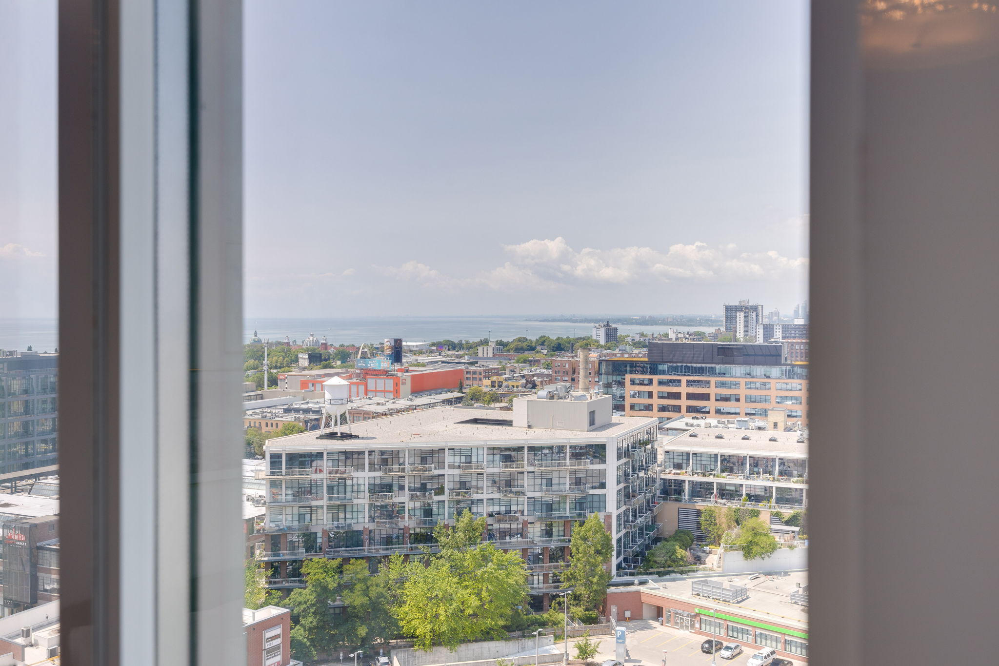 Toronto property showcase — delivered property photograph 16