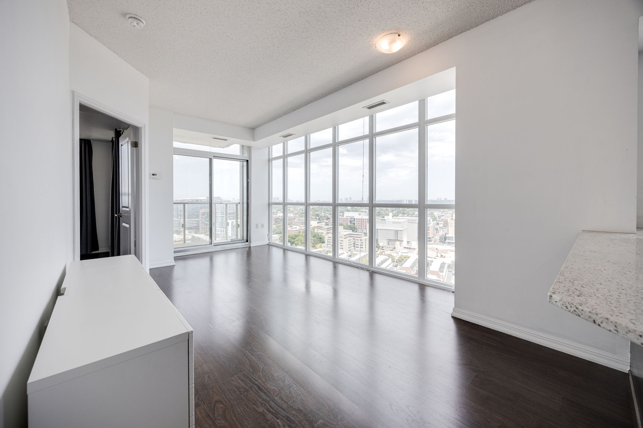 Toronto property showcase — delivered property photograph 9