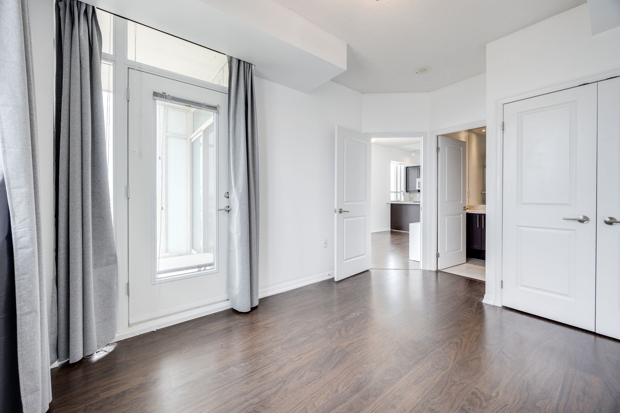 Toronto property showcase — delivered property photograph 17