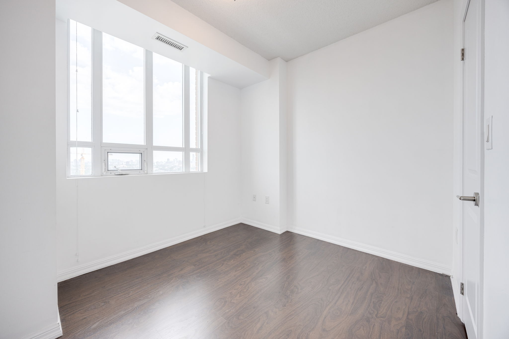 Toronto property showcase — delivered property photograph 21