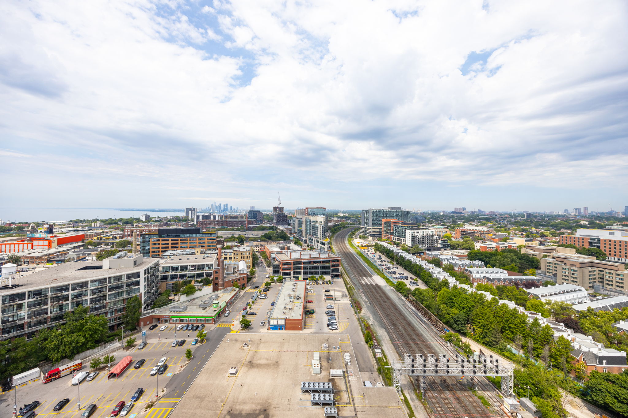 Toronto property showcase — delivered property photograph 31