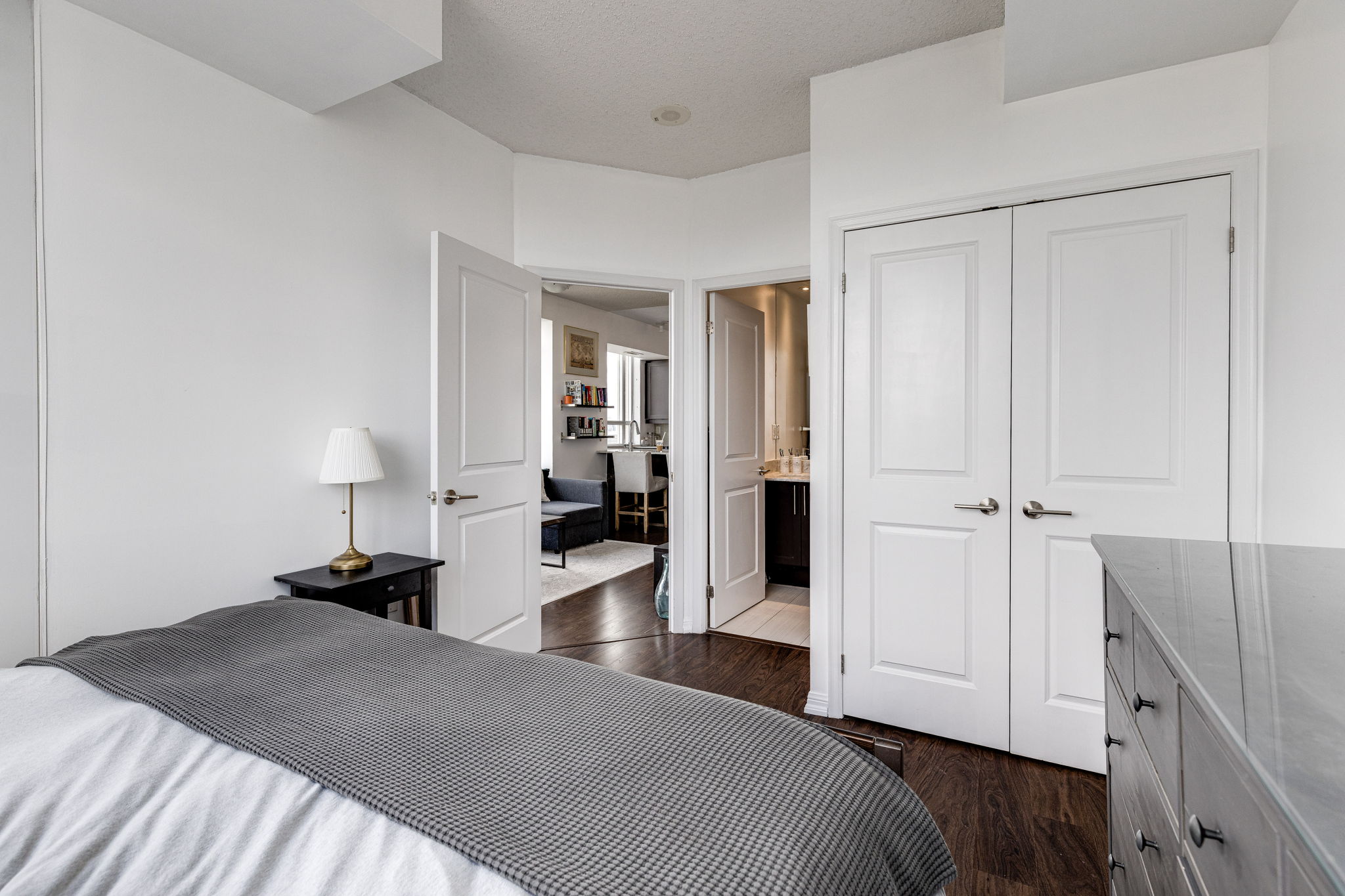 Toronto property showcase — delivered property photograph 19