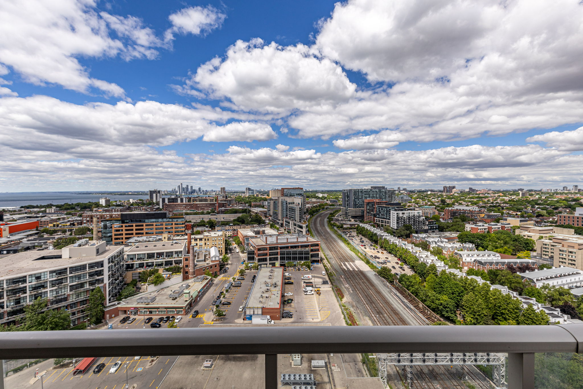 Toronto property showcase — delivered property photograph 23