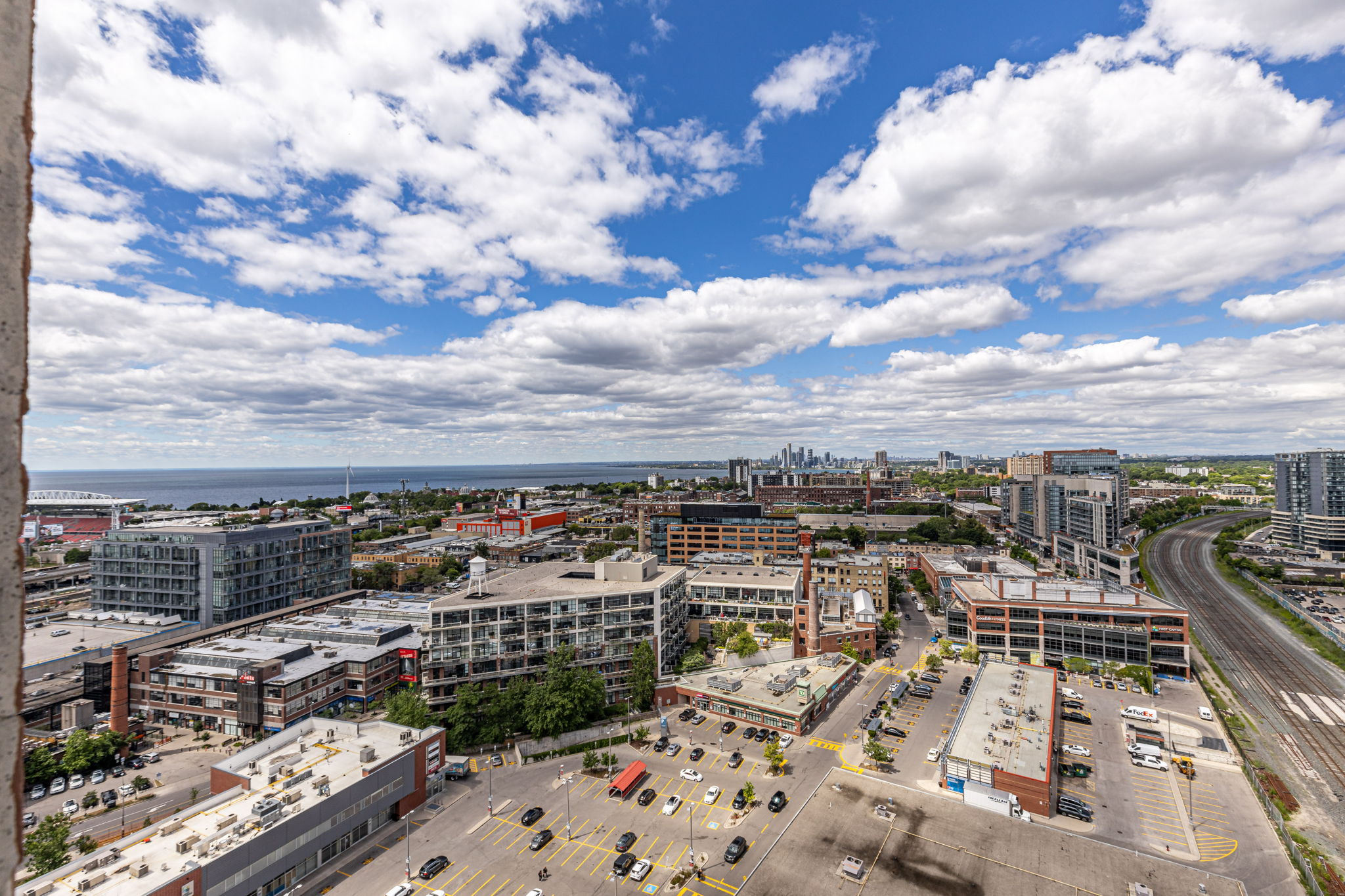 Toronto property showcase — delivered property photograph 26