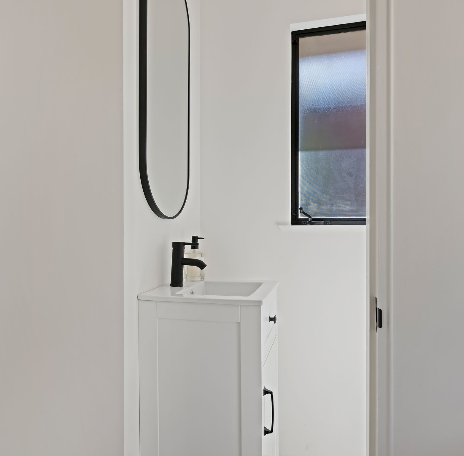 17 - Powder Room