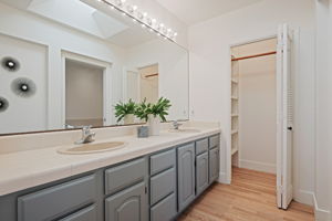 25 - Primary Bathroom