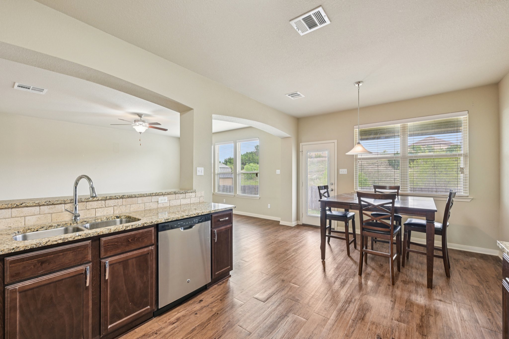 Jester Ct-S0804-014.jpg