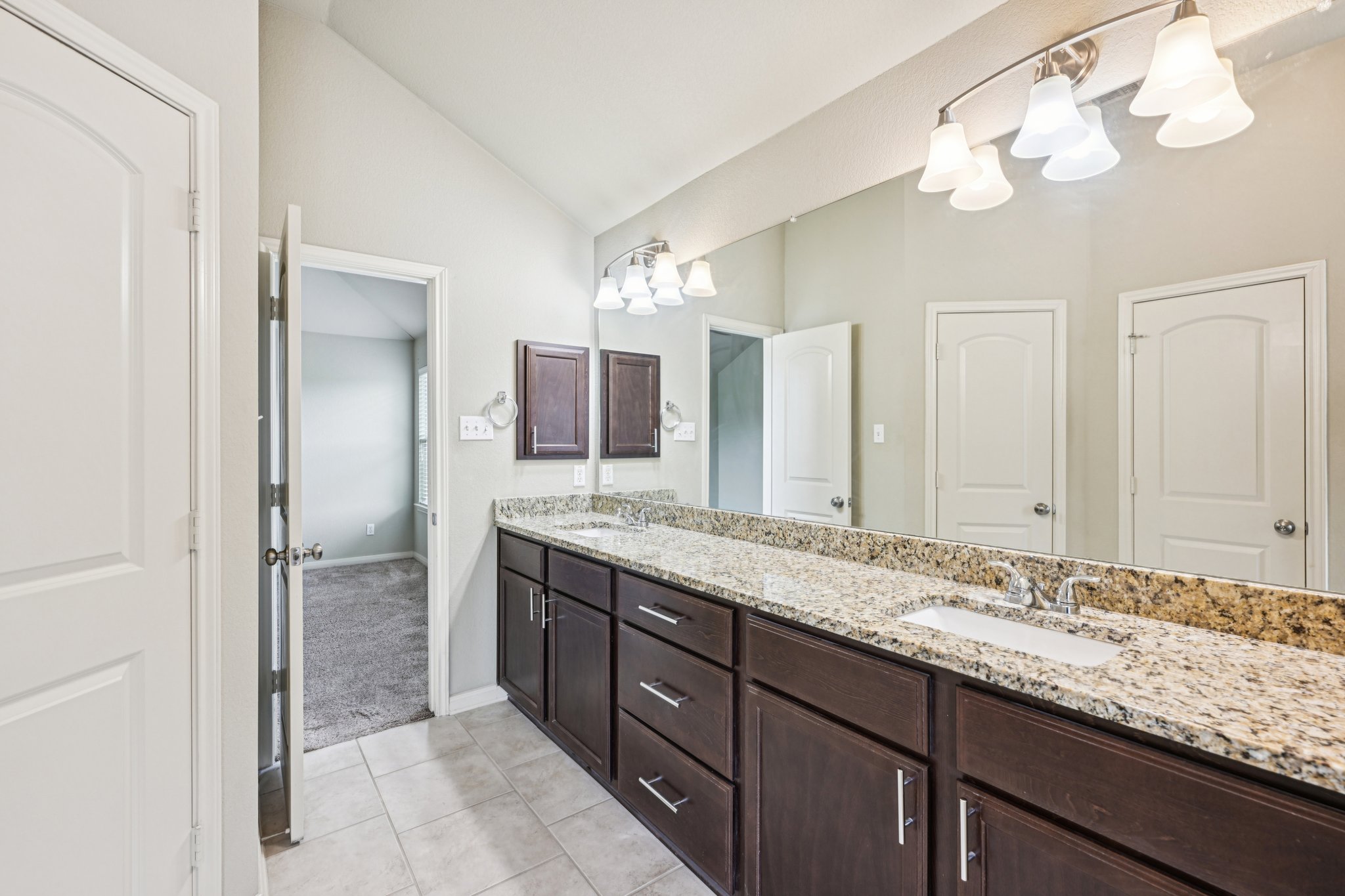 Jester Ct-S0804-020.jpg