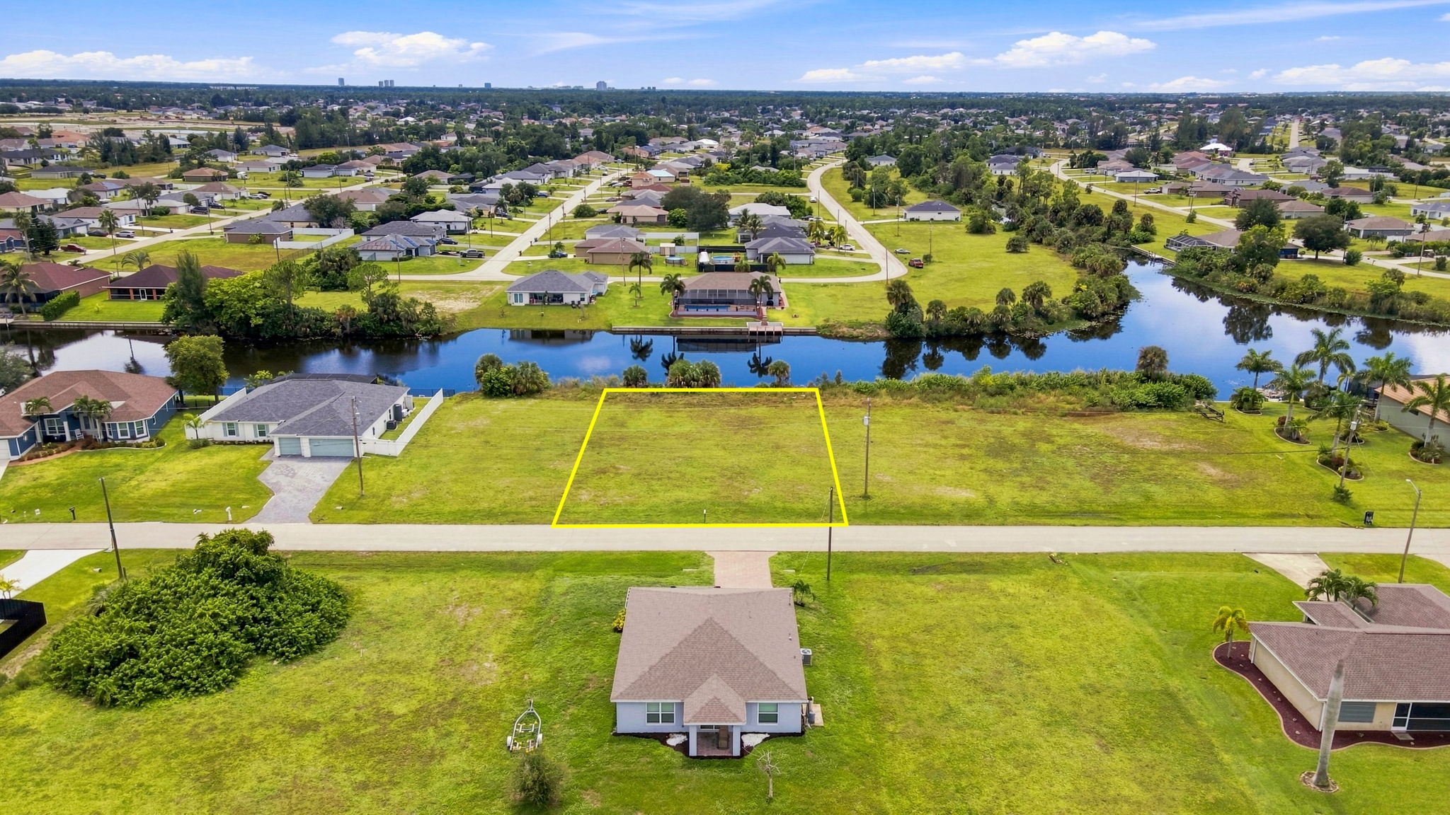 Aerial Front Exterior 3 - lot line