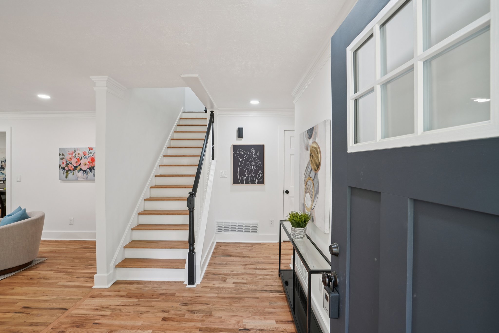 Rockcrest Dr-L0105-007.jpg