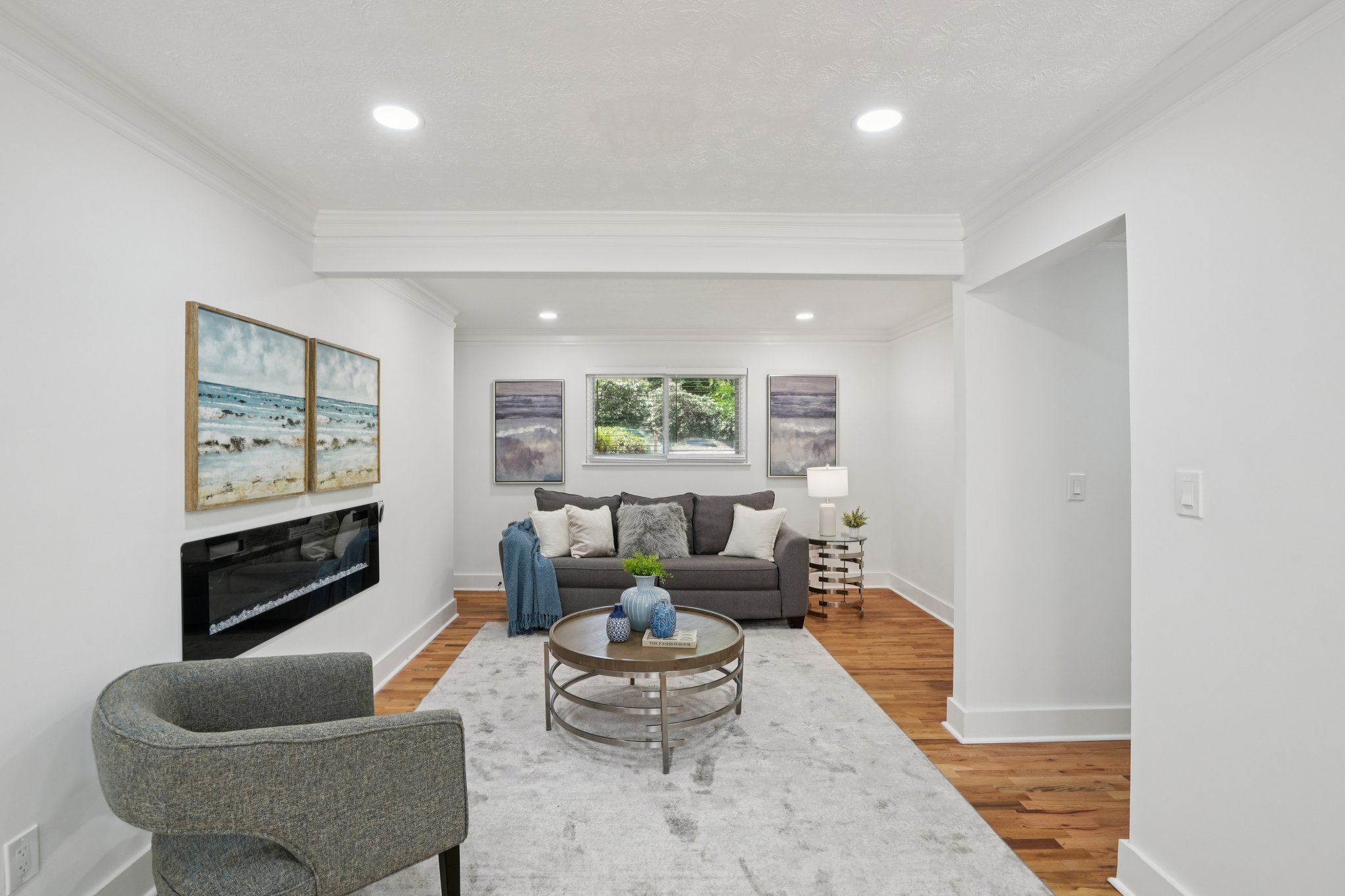 Rockcrest Dr-L0105-014.jpg