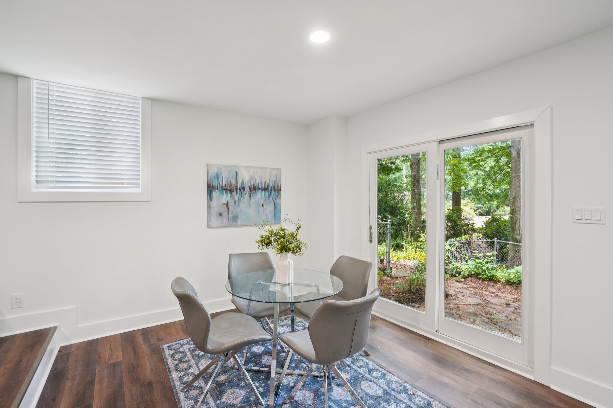 Rockcrest Dr-L0105-023.jpg