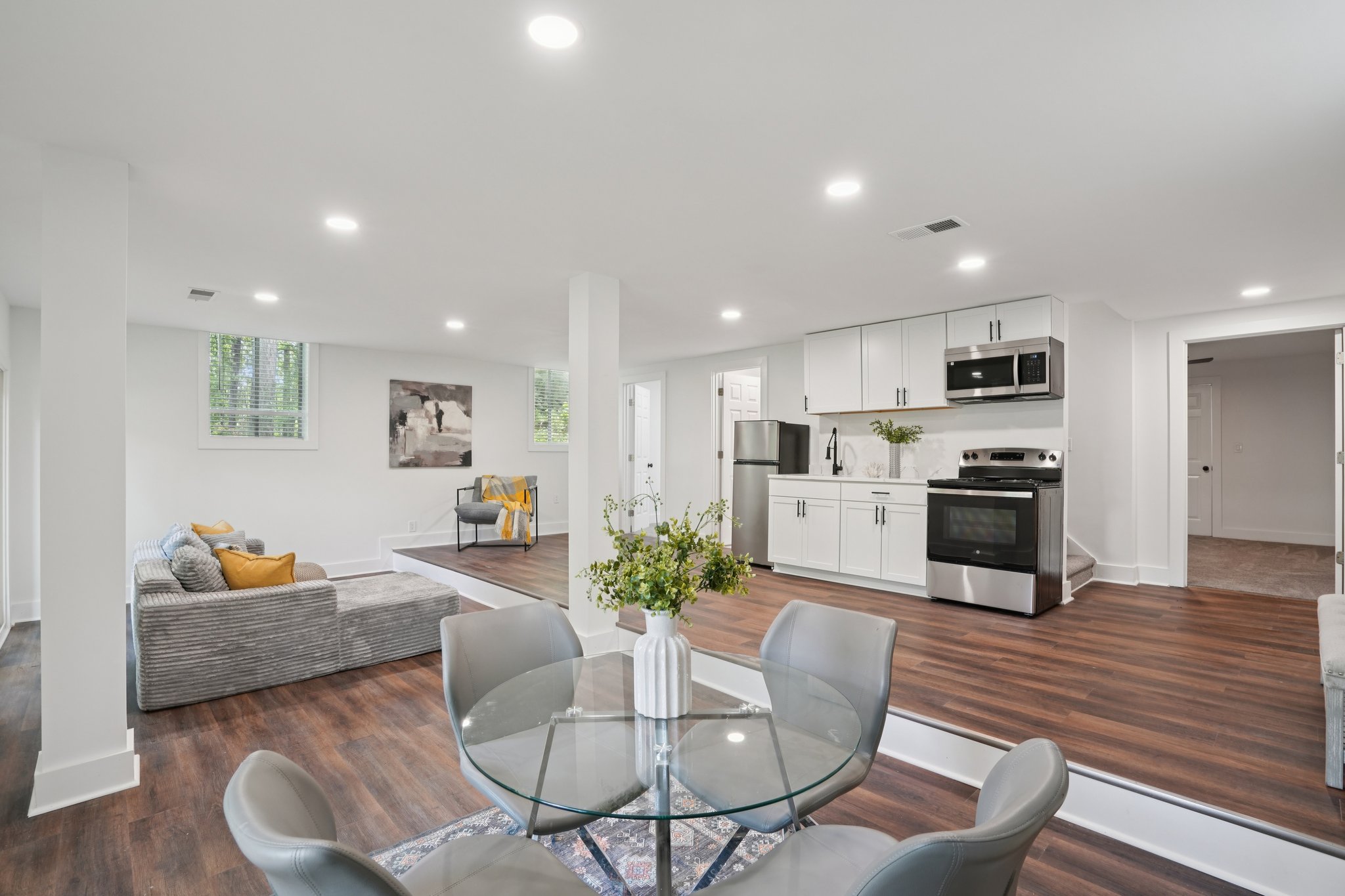 Rockcrest Dr-L0105-024.jpg