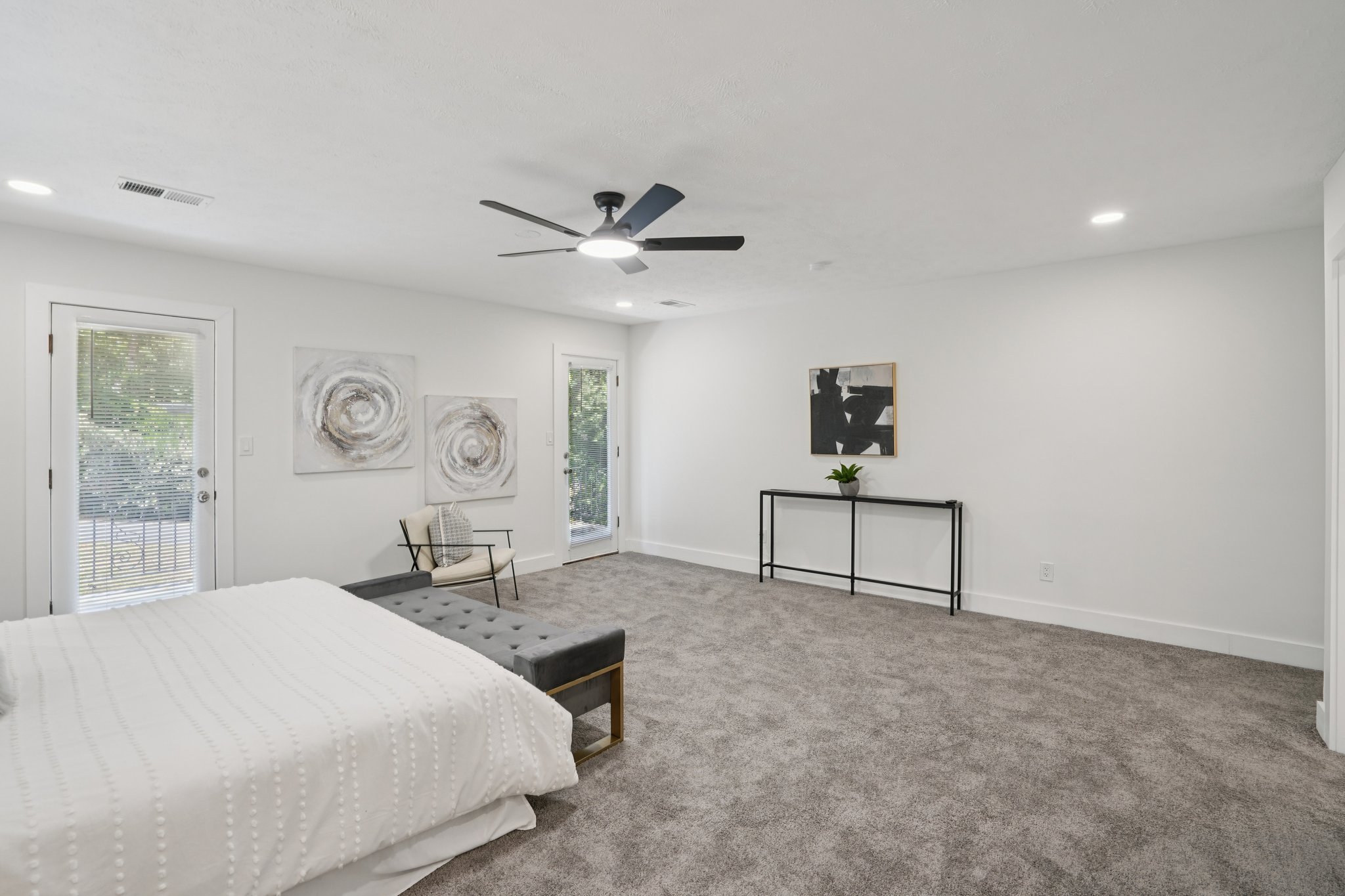 Rockcrest Dr-L0105-037.jpg