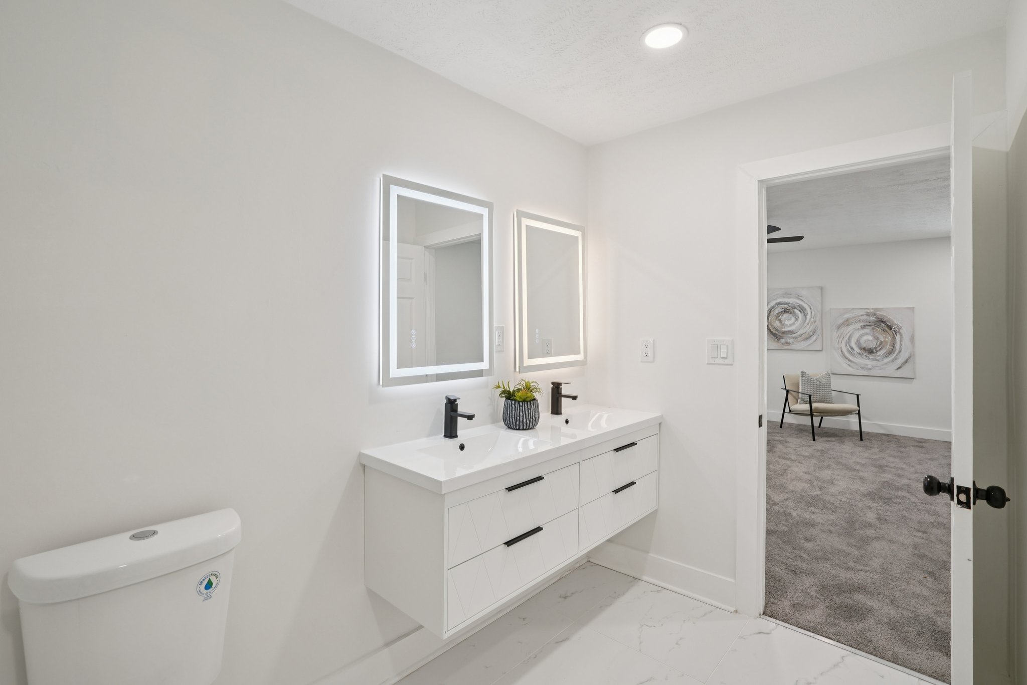 Rockcrest Dr-L0105-040.jpg