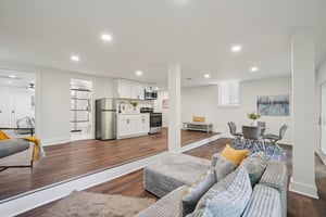 Rockcrest Dr-L0105-018.jpg