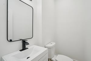 Rockcrest Dr-L0105-032.jpg