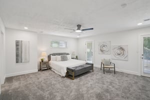 Rockcrest Dr-L0105-034.jpg